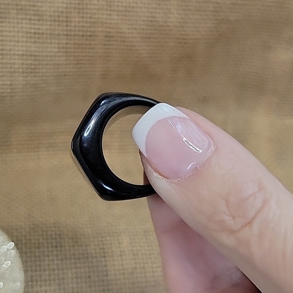 MOD GIRL ANGLED STATEMENT RING, METAL FREE - Picture 6 of 8